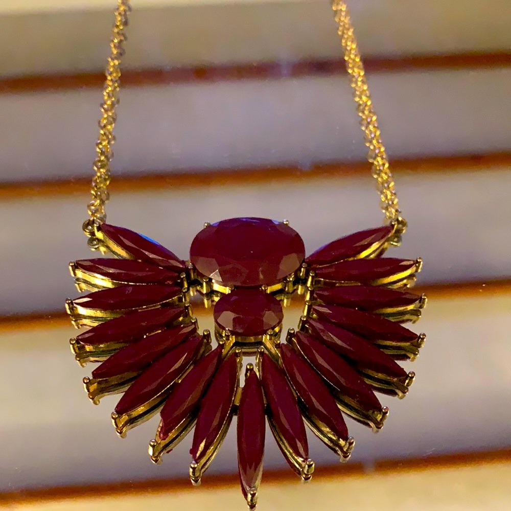 Gorgeous dark purple statement necklace